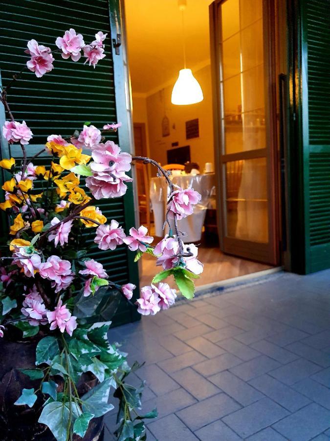 B&B Tre Passi Dalla Torre Montesarchio Exteriör bild