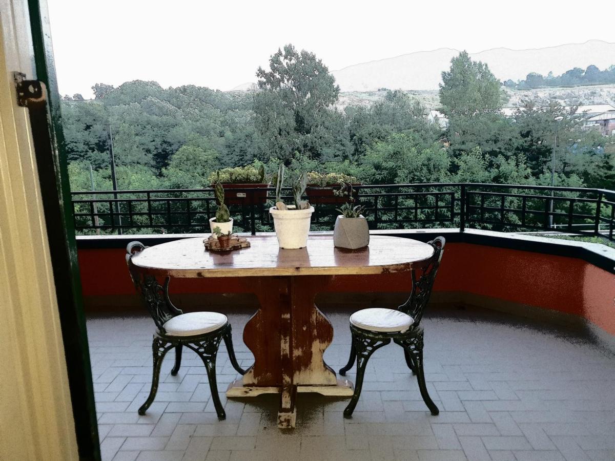 B&B Tre Passi Dalla Torre Montesarchio Exteriör bild