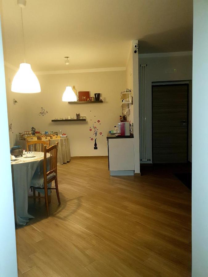 B&B Tre Passi Dalla Torre Montesarchio Exteriör bild
