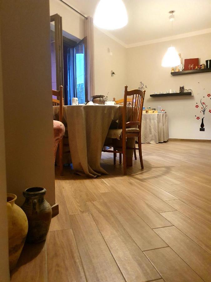 B&B Tre Passi Dalla Torre Montesarchio Exteriör bild