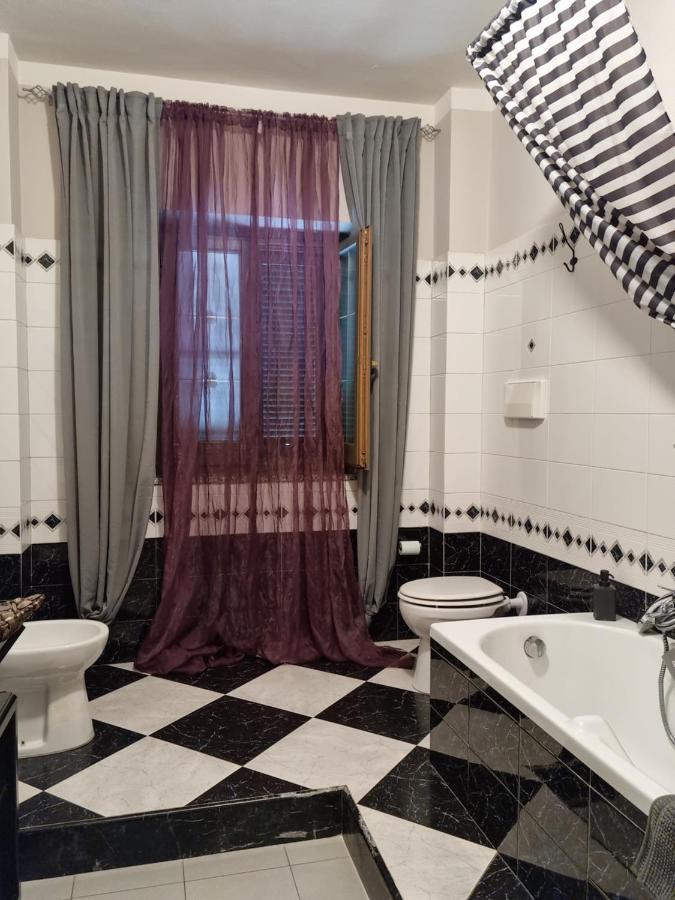 B&B Tre Passi Dalla Torre Montesarchio Exteriör bild