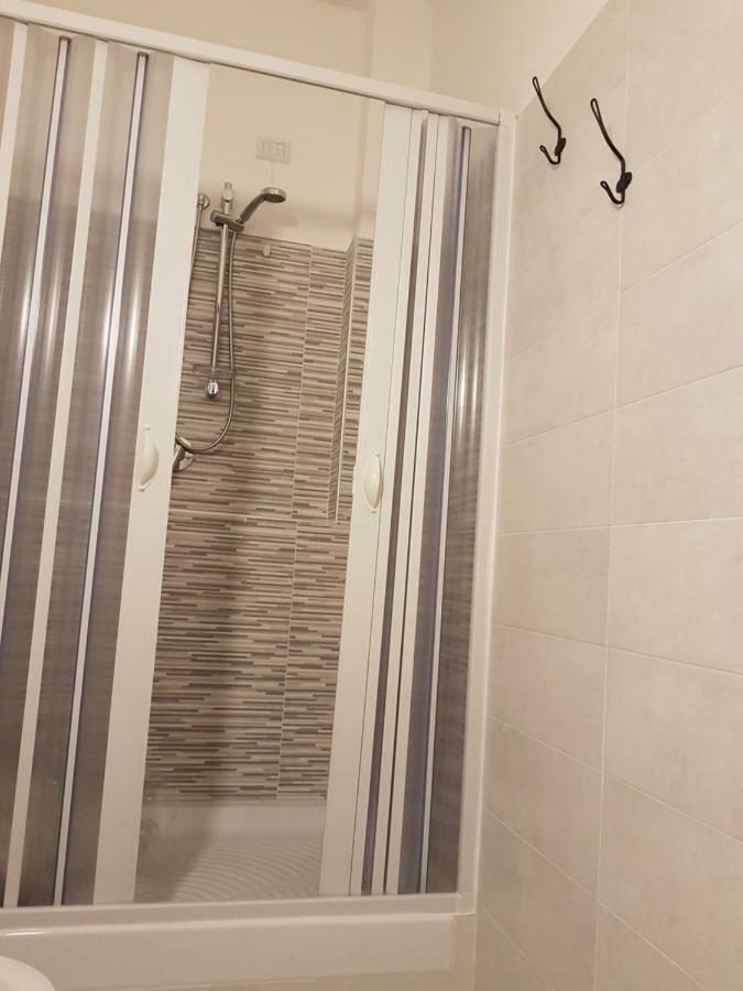 B&B Tre Passi Dalla Torre Montesarchio Exteriör bild