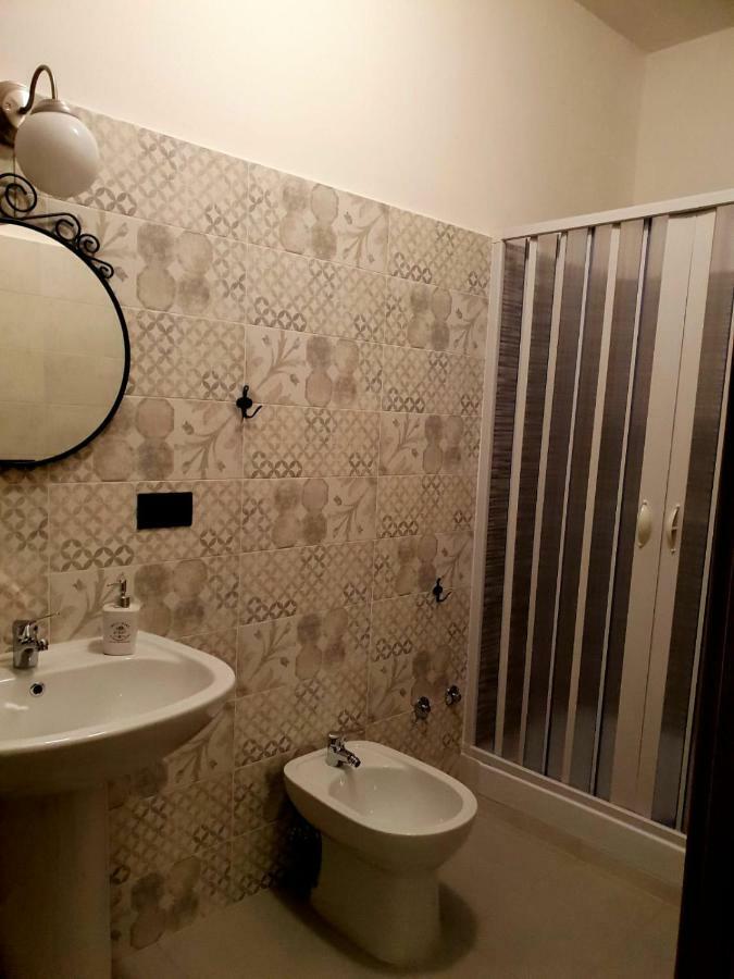 B&B Tre Passi Dalla Torre Montesarchio Exteriör bild